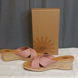 UGG Gwyn Coral Reef Pink Espadrille Wedge Sandals Womens 8